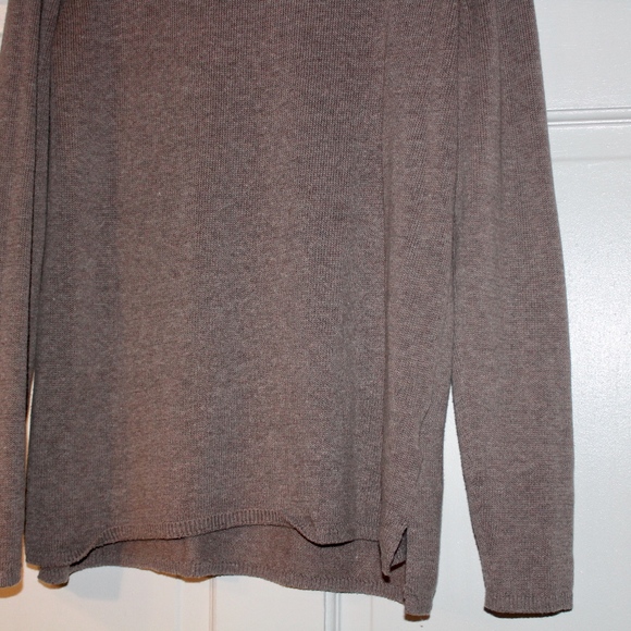 light brown old navy sweater size large - Picture 2 of 3